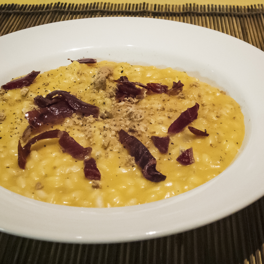 Risotto alla zucca con culatello e amaretti