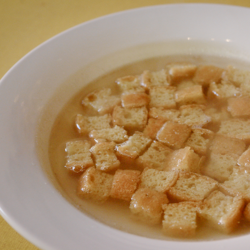 Zuppa imperiale in brodo