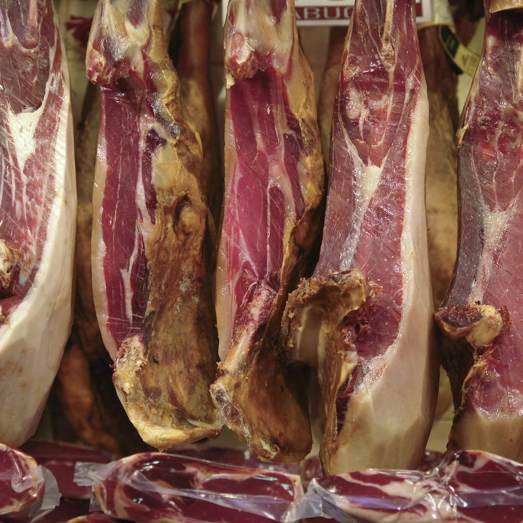 Hamones serranos