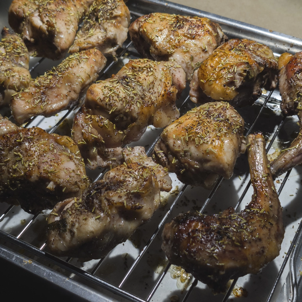 La carne deve uscire dal forno quando è brunita e leggermente rosolata