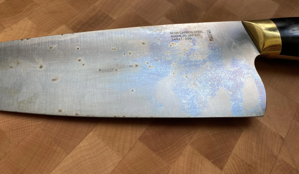 Pitting e corrosione di una lama